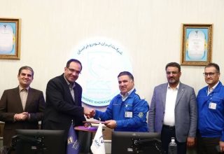 تفاهم‌نامه منطقه آزاد سرخس و ایران‌خودرو خراسان برای توسعه واردات قطعات و صادرات خودرو امضا شد