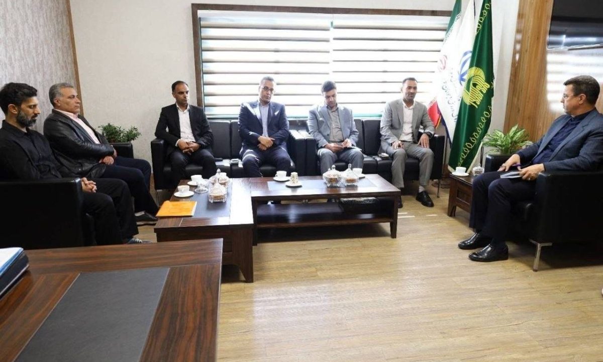 وضعیت تیم فوتبال اتحاد سرخس با حضور مدیرکل ورزش و جوانان خراسان رضوی بررسی شد