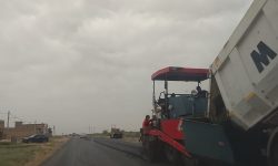 پیگیری| رئیس اداره راهداری سرخس: رعایت ایمنی پروژه آسفالت جاده کندکلی در حال نظارت است