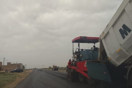 پیگیری| رئیس اداره راهداری سرخس: رعایت ایمنی پروژه آسفالت جاده کندکلی در حال نظارت است