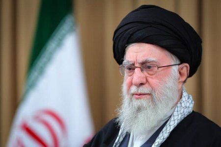 فیلم| دومین شب اجتماع مرزنشینان غیور سرخس در پی شهادت رهبر انقلاب