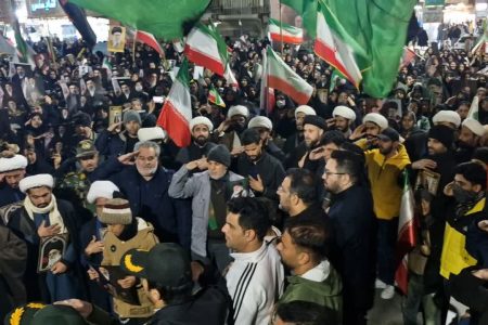 فیلم| سلام نظامی مردم سرخس در هنگام خواندن سرود ملی