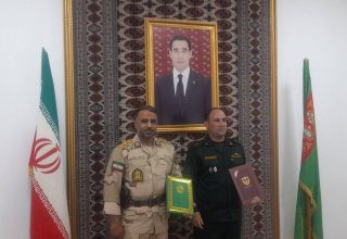 رایزنی مرزبانان ایران و ترکمنستان برای تعیین ساعات گمرک و توسعه مبادلات تجاری در سرخس