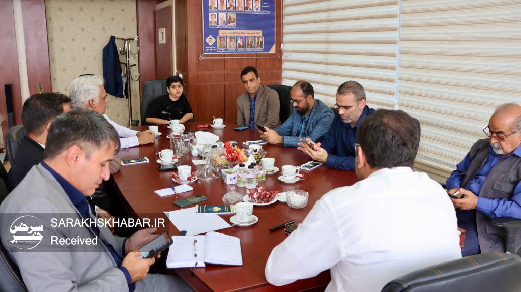 اولین نشست خبری مدیرعامل منطقه آزاد سرخس با خبرنگاران شهرستان