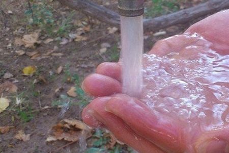 پیگیری| کدورت آب شرب روستای چاله زرد مقطعی بود